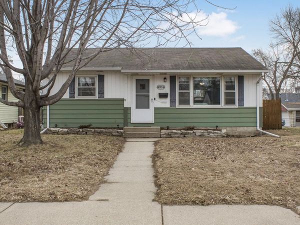 4934 Sheridan Avenue N, Minneapolis, MN 55430