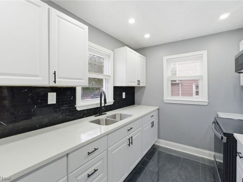 3153 Becket Road, Cleveland, OH 44120 Photo 13
