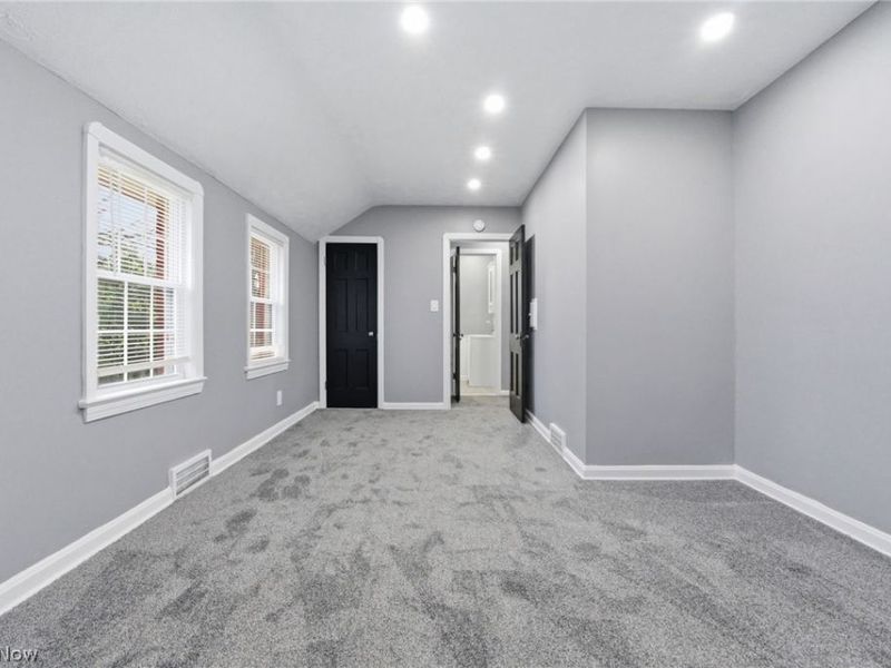 3153 Becket Road, Cleveland, OH 44120 Photo 26