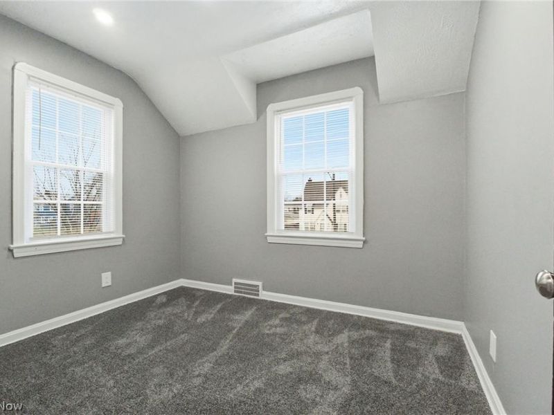 3153 Becket Road, Cleveland, OH 44120 Photo 27
