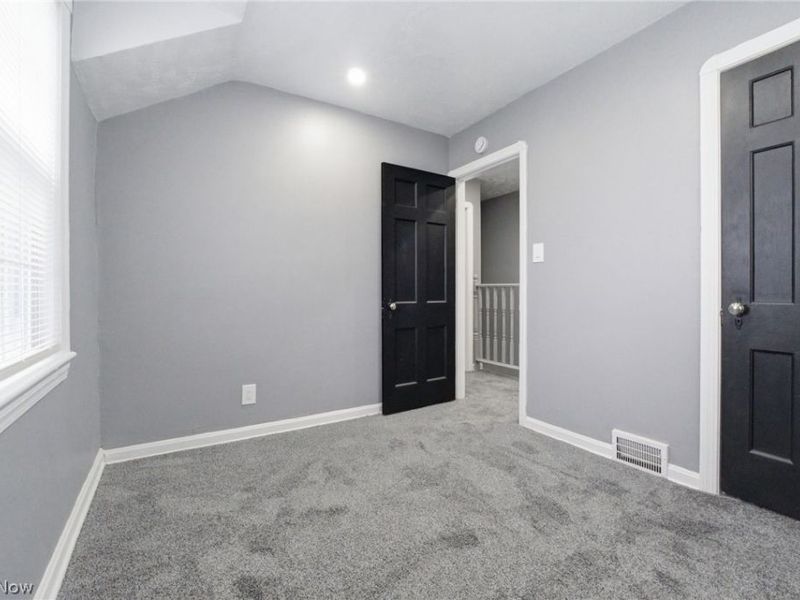 3153 Becket Road, Cleveland, OH 44120 Photo 28