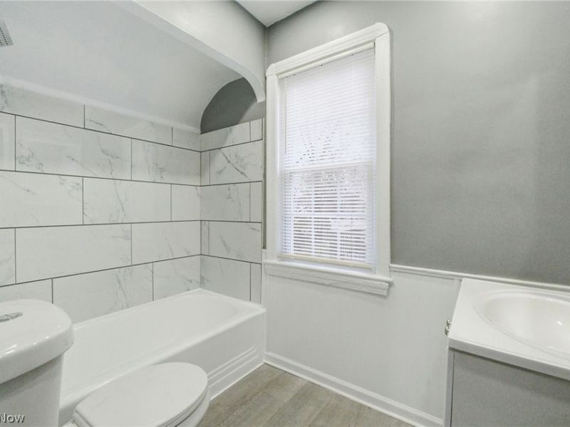 3153 Becket Road, Cleveland, OH 44120 Photo 32