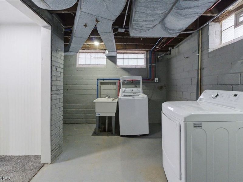 3153 Becket Road, Cleveland, OH 44120 Photo 39