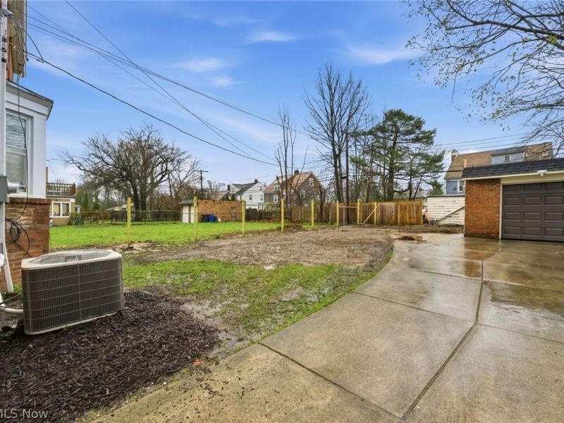 3153 Becket Road, Cleveland, OH 44120 Photo 41