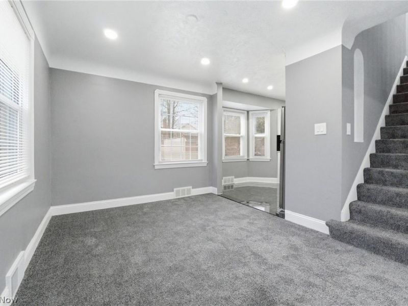 3153 Becket Road, Cleveland, OH 44120 Photo 9