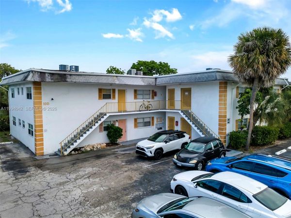 1001 NW 45th St, Unit 6, Deerfield Beach, FL 33064
