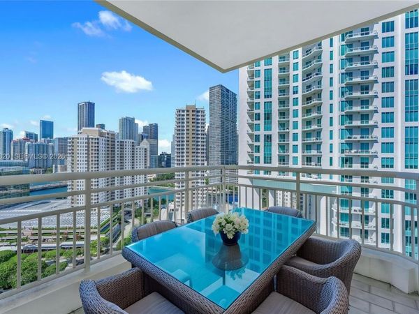 888 Brickell Key Dr , Unit 2201, Miami, FL 33131