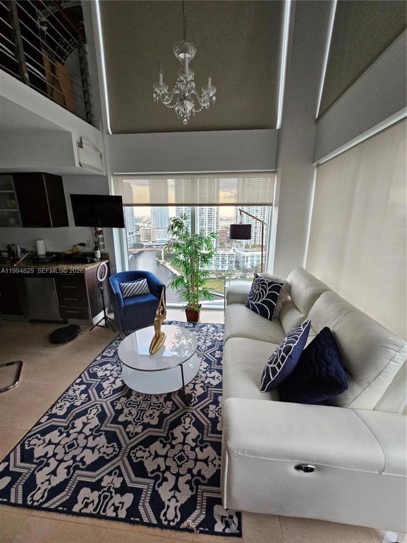 41 SE 5th St, Unit 1517, Miami, FL 33131 Photo