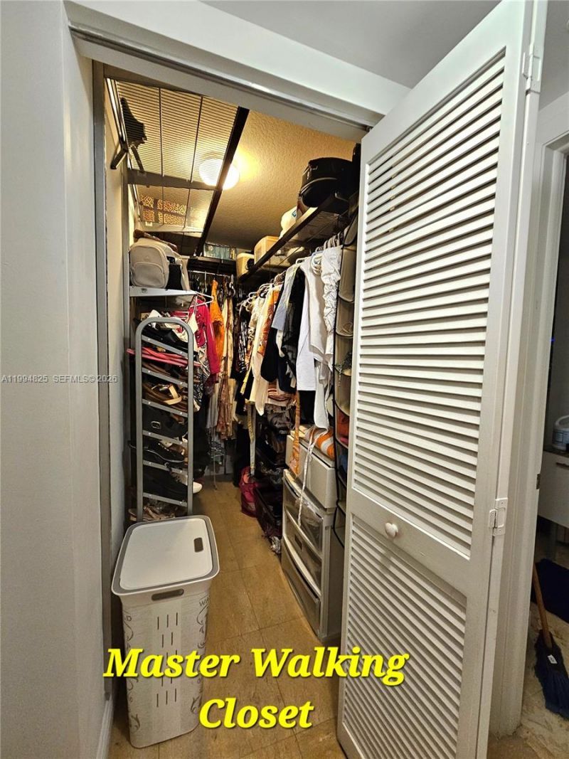 41 SE 5th St, Unit 1517, Miami, FL 33131 Photo