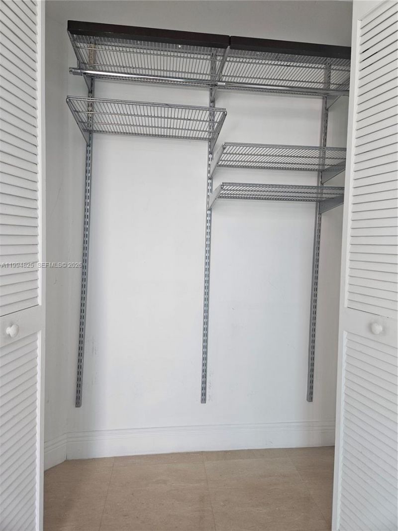 41 SE 5th St, Unit 1517, Miami, FL 33131 Photo