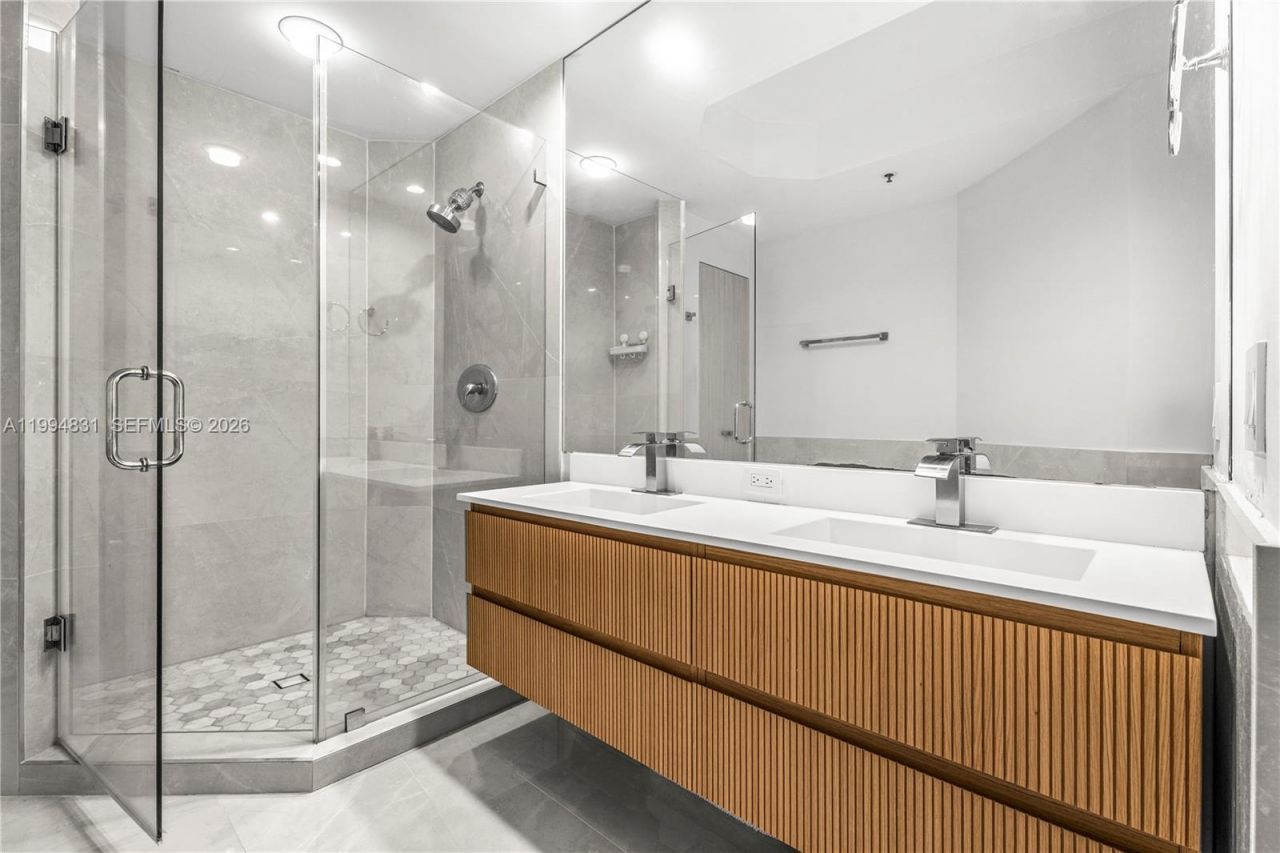 808 Brickell Key Dr , Unit 3007, Miami, FL 33131 Photo