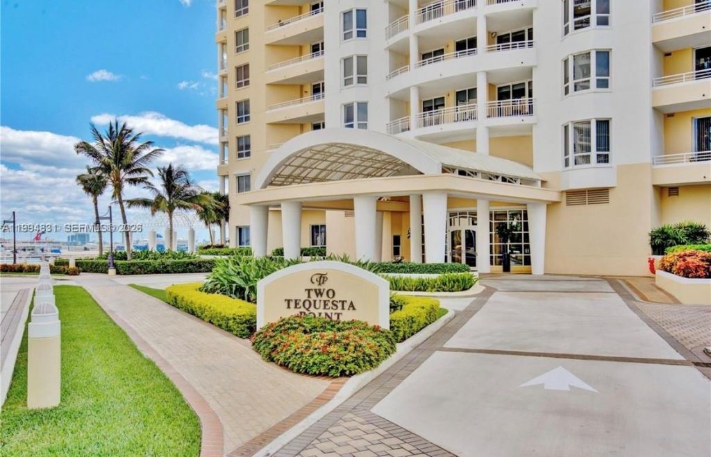 808 Brickell Key Dr, Unit 3007, Miami, FL 33131 Photo