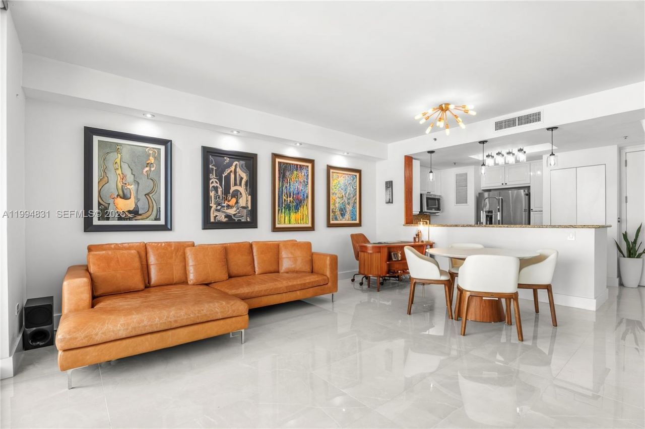 808 Brickell Key Dr, Unit 3007, Miami, FL 33131 Photo