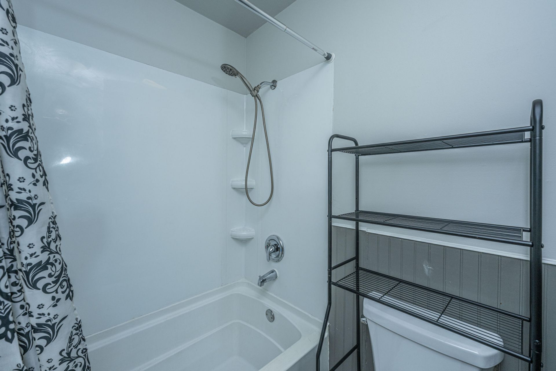 302 Elliott Drive Photo 16