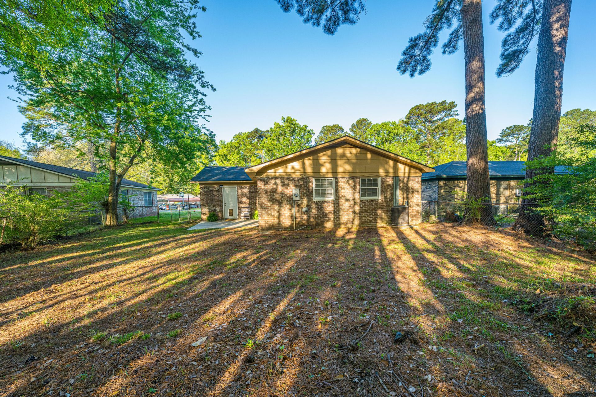 302 Elliott Drive Photo 22