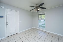 302 Elliott Drive photo 4