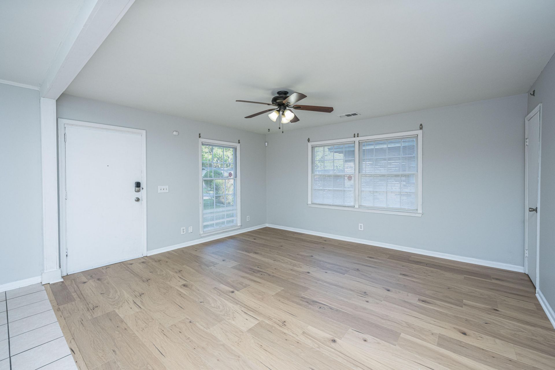 302 Elliott Drive Photo 8