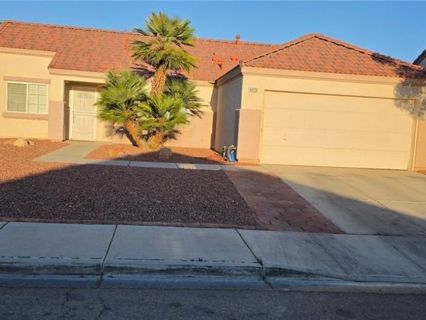 6020 Pele Street , North Las Vegas, NV 89031