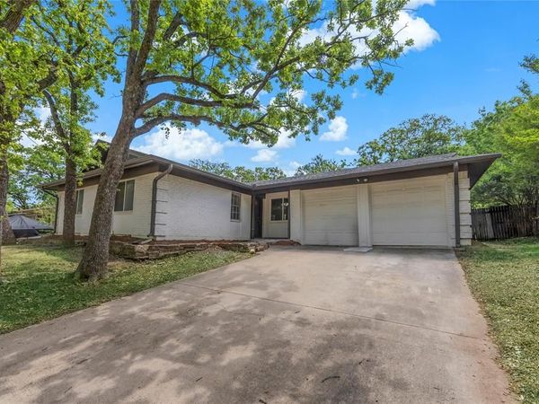 12 Somerset Terrace, Bedford, TX 76022