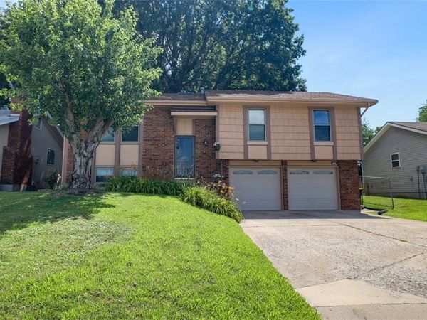 4605 N Brooklyn Avenue, Kansas City, MO 64116