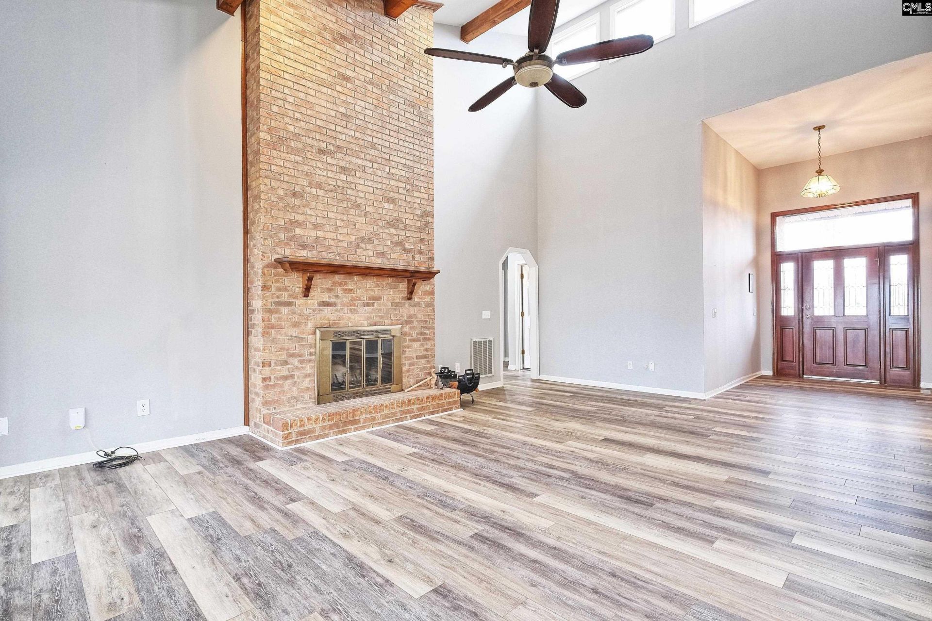 447 Edgewater Drive  Photo 10