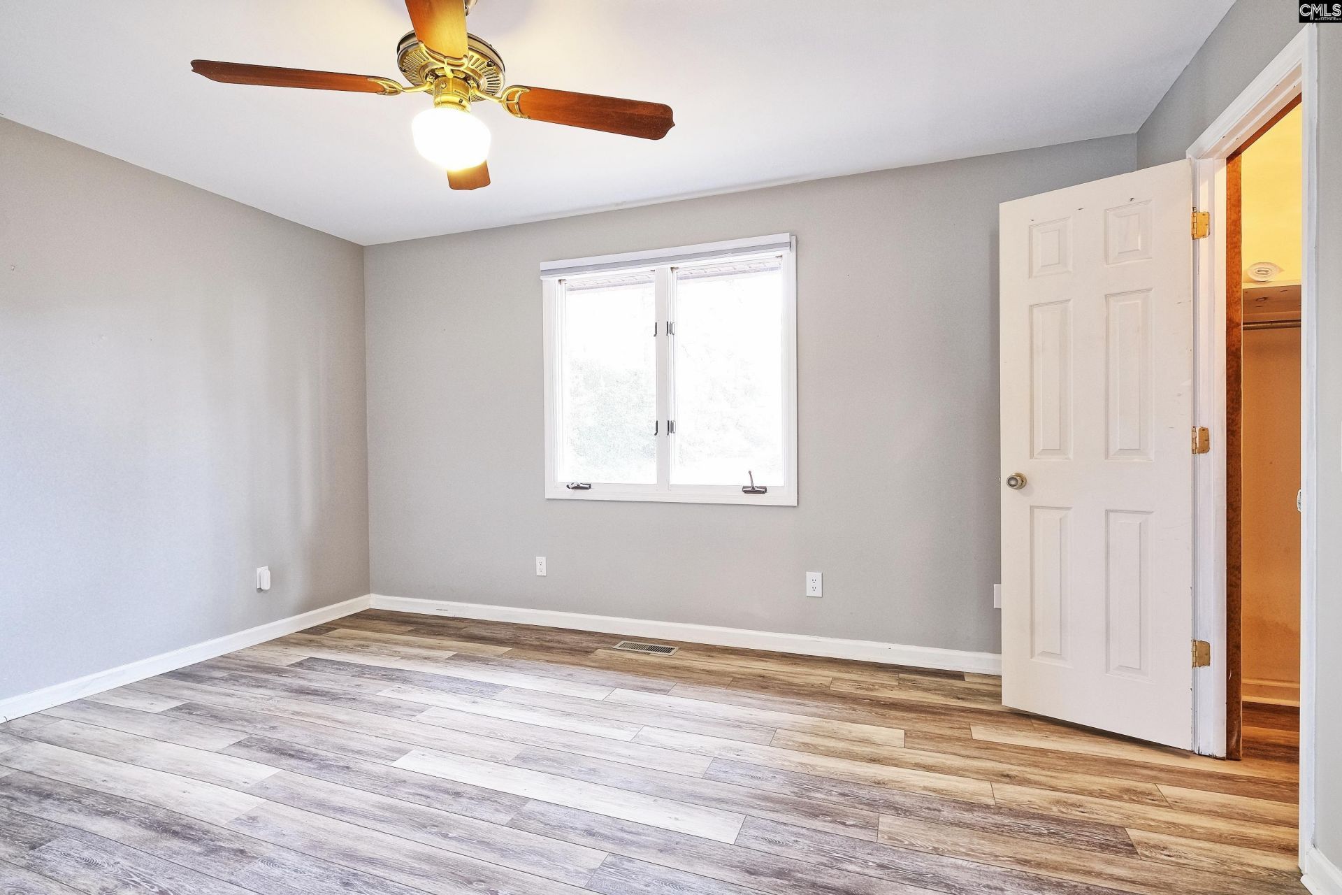 447 Edgewater Drive  Photo 38