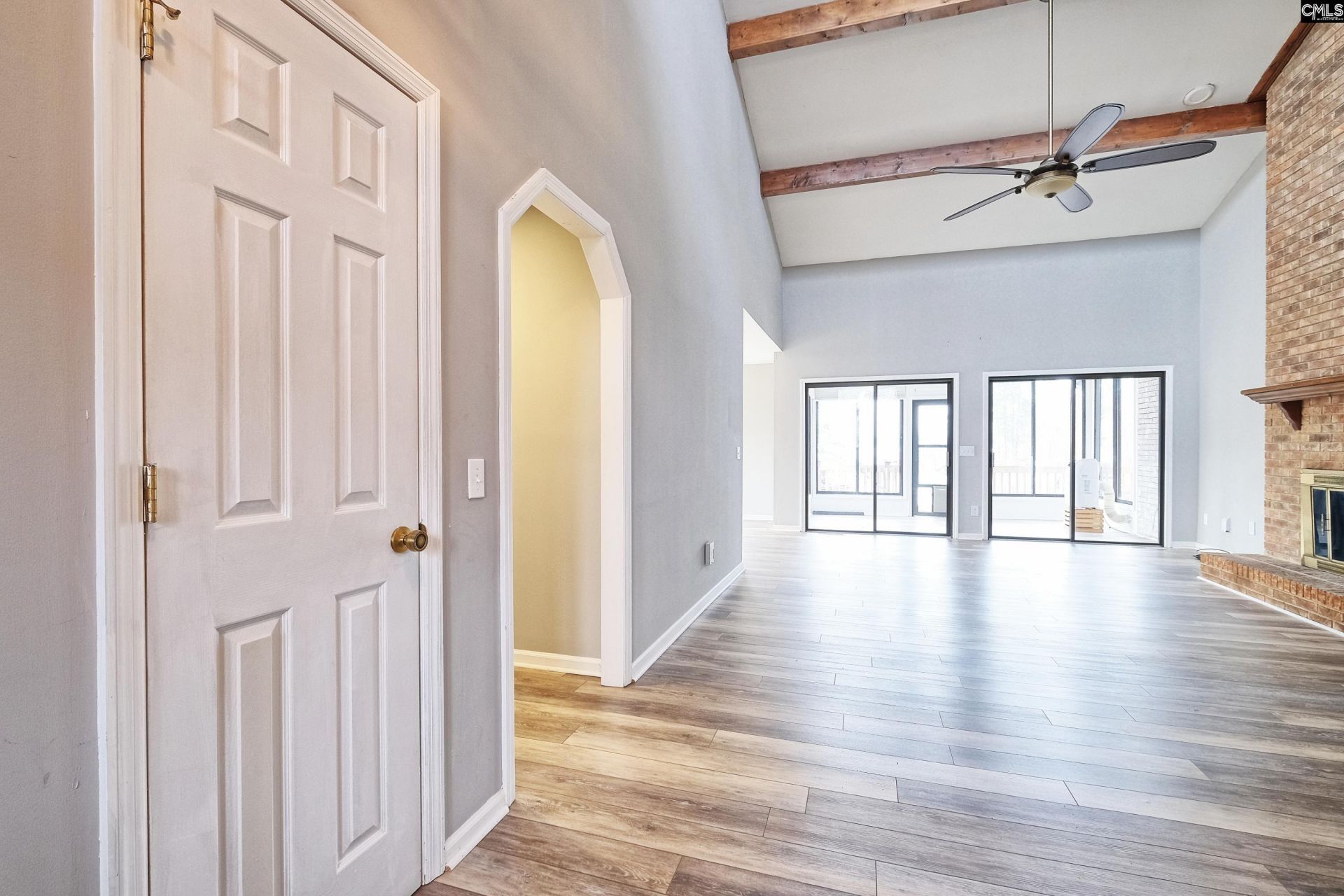 447 Edgewater Drive  Photo 6