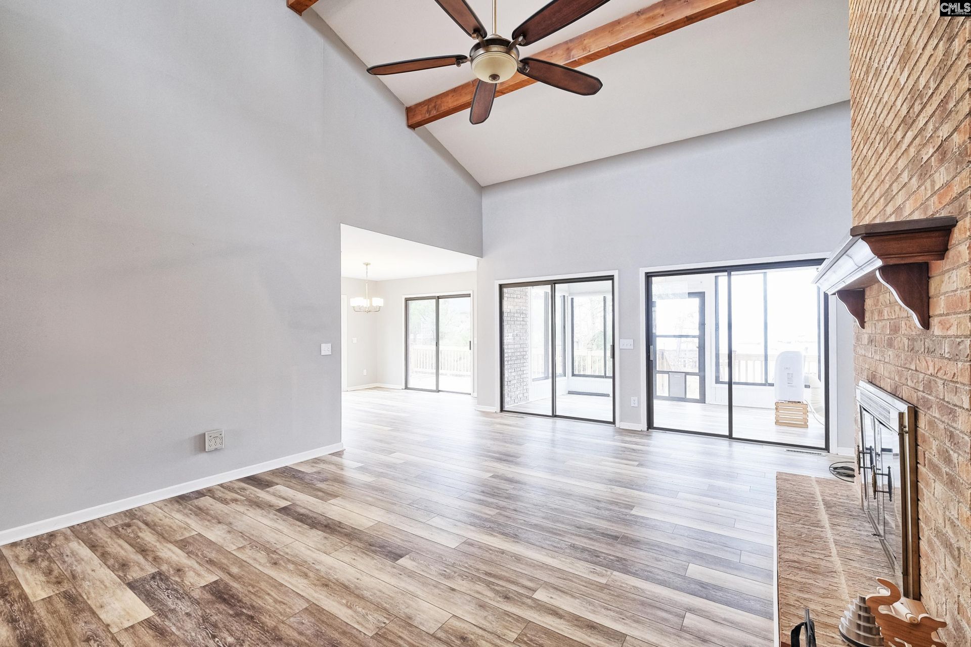 447 Edgewater Drive  Photo 8