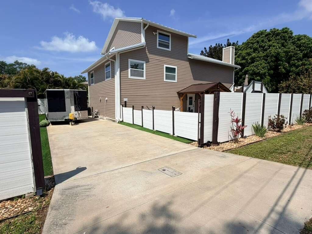 13400 74th Avenue N, Seminole, FL 33776 Photo