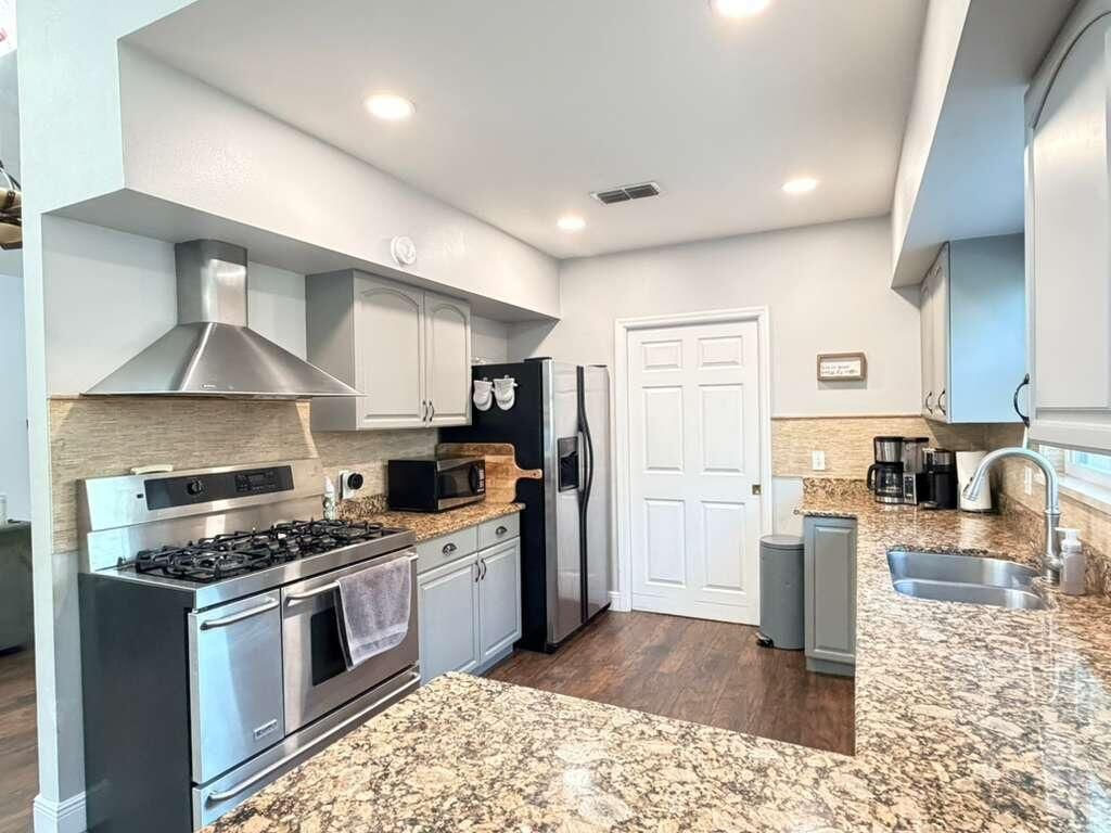 13400 74th Avenue N, Seminole, FL 33776 Photo