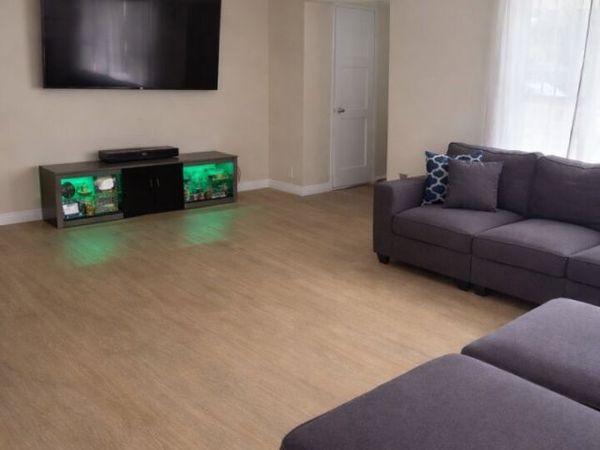 819 E 85th Street, Los Angeles, CA 90001