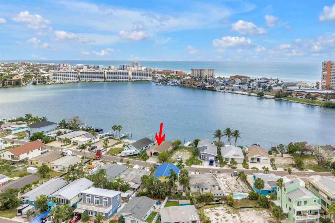 623 180th Avenue E, Redington Shores, FL 33708 Photo