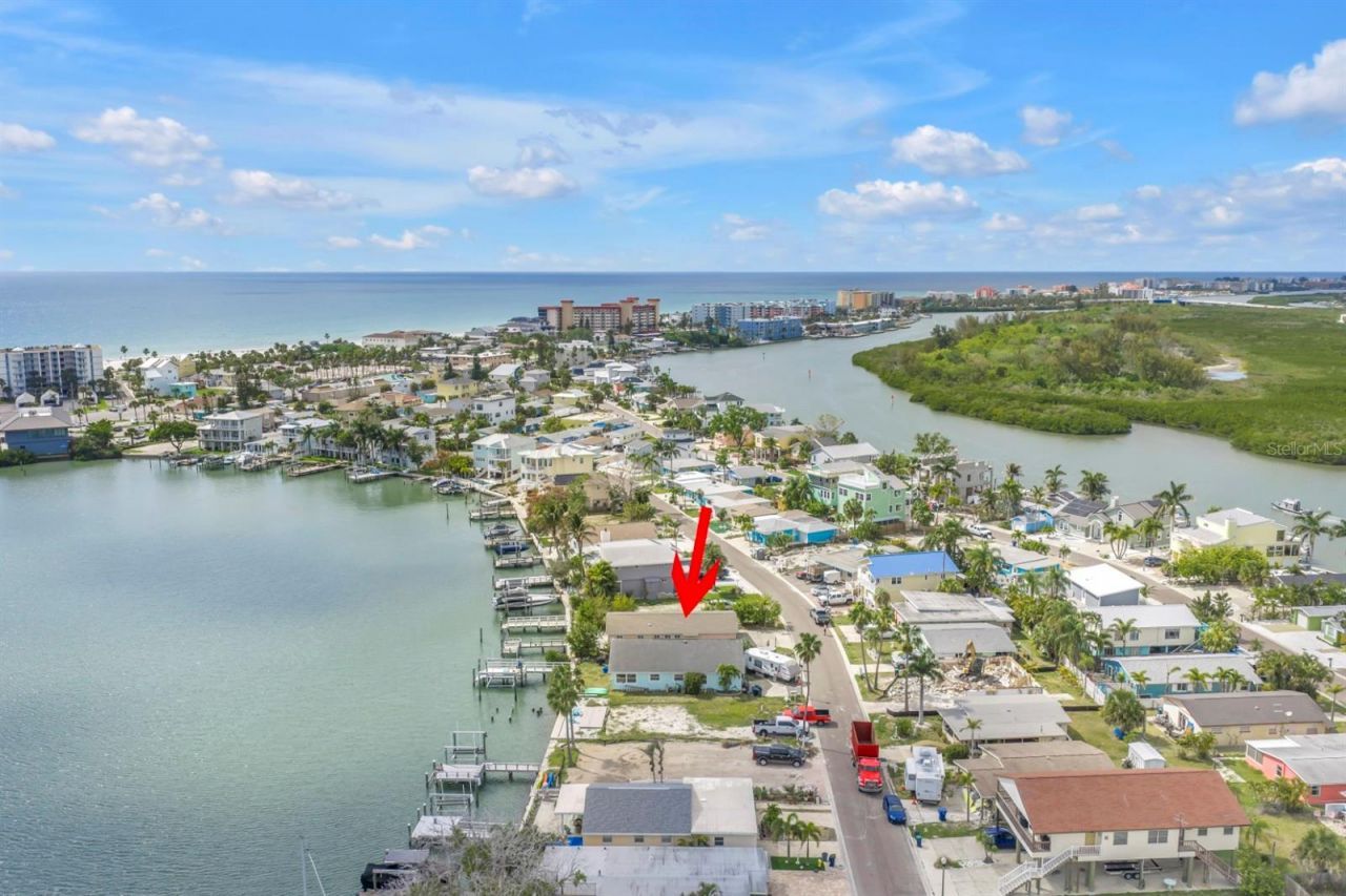 623 180th Avenue E, Redington Shores, FL 33708 Photo