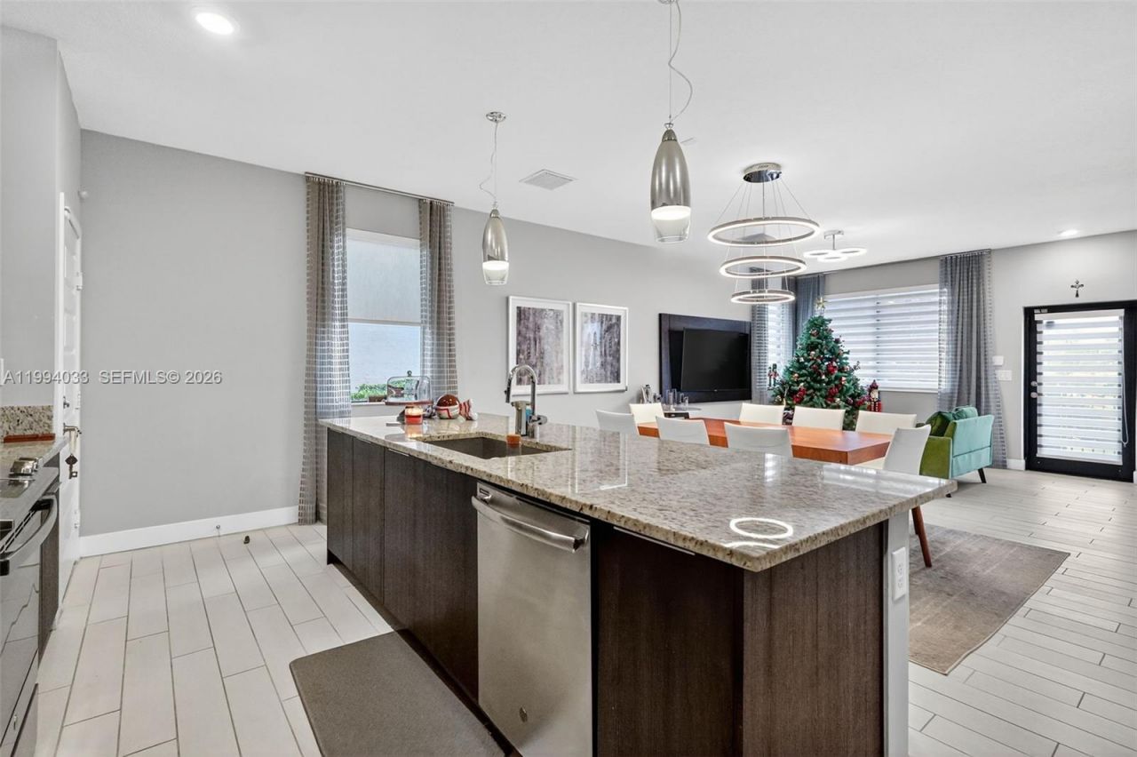 4740 NW 84th Ave , Unit 4740, Doral, FL 33166 Photo