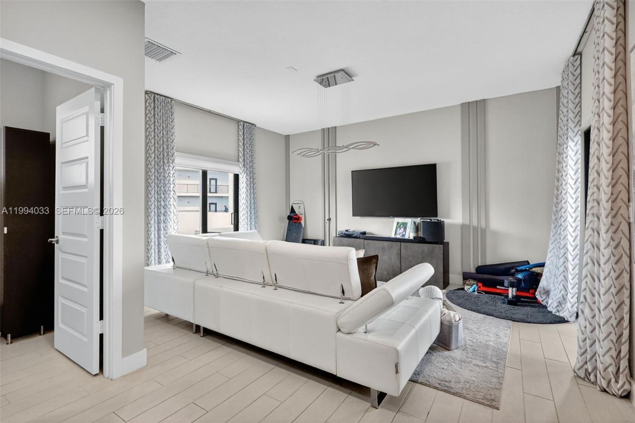 4740 NW 84th Ave , Unit 4740, Doral, FL 33166 Photo