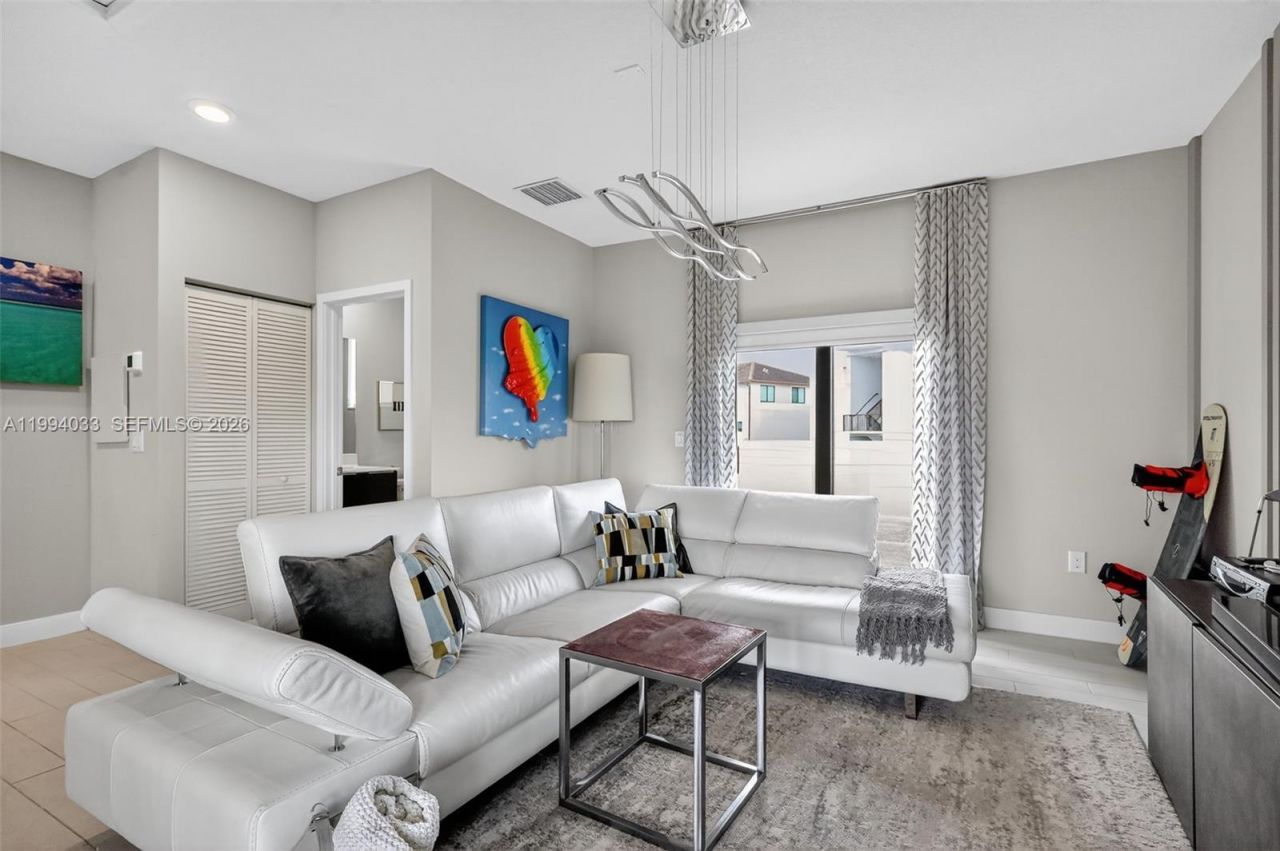 4740 NW 84th Ave , Unit 4740, Doral, FL 33166 Photo