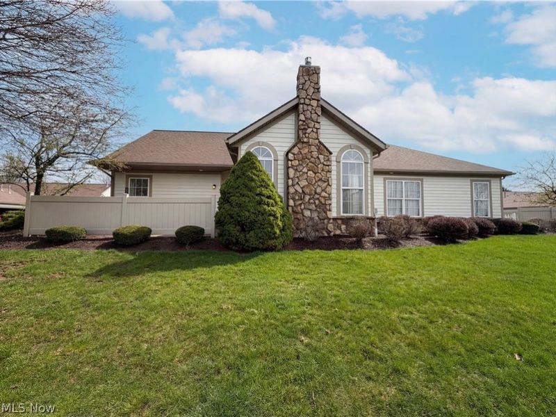 554 Crossings Circle, Tallmadge, OH 44278 Photo 1