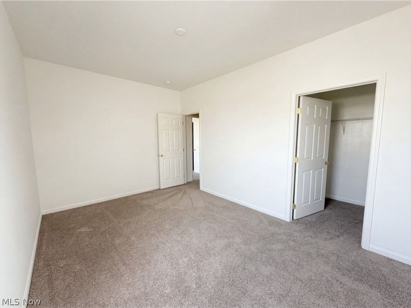 554 Crossings Circle, Tallmadge, OH 44278 Photo 11