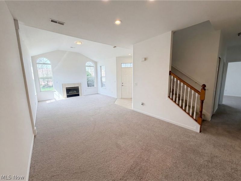 554 Crossings Circle, Tallmadge, OH 44278 Photo 3