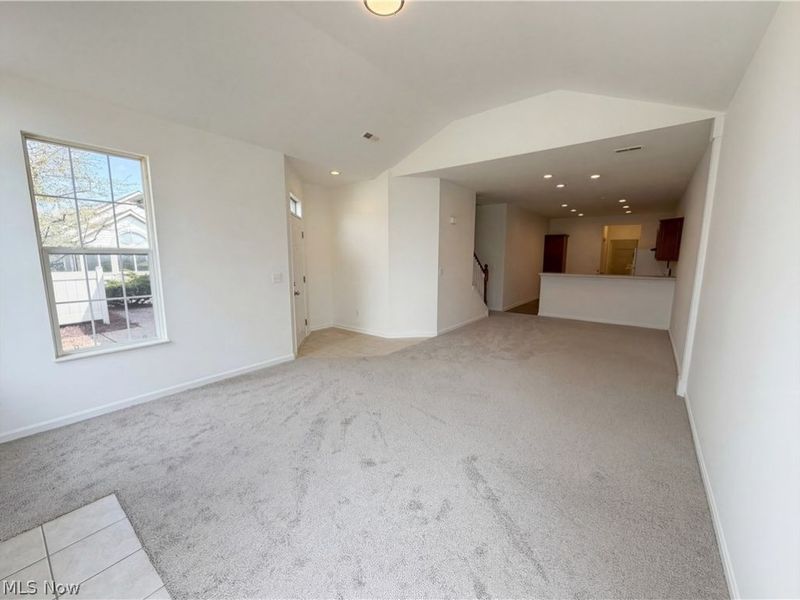 554 Crossings Circle, Tallmadge, OH 44278 Photo 6