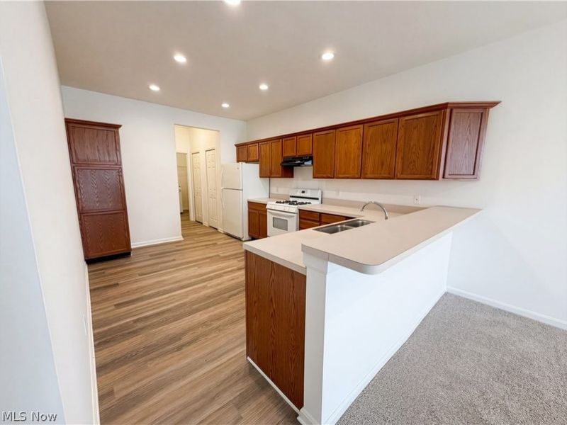 554 Crossings Circle, Tallmadge, OH 44278 Photo 7