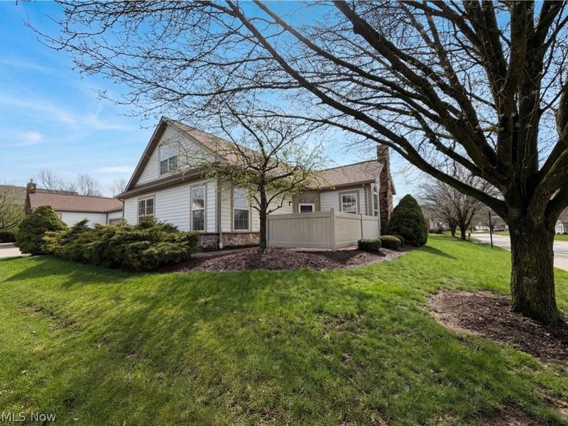 554 Crossings Circle, Tallmadge, OH 44278 Photo 8