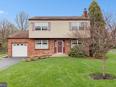 1120 ANGUS CIRCLE, BLUE BELL, PA 19422