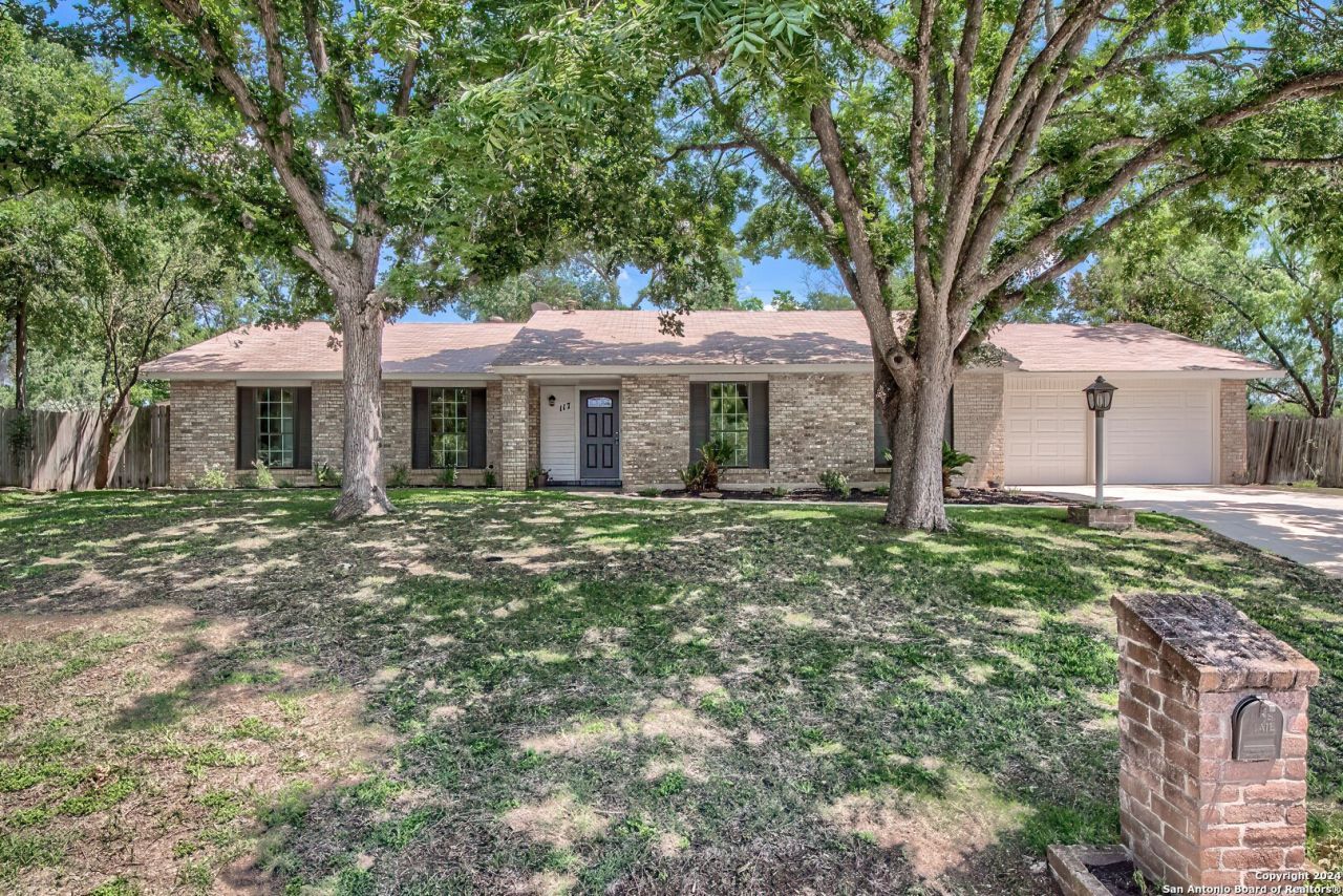 117 Mossridge, Universal City, TX 78148 Main Photo
