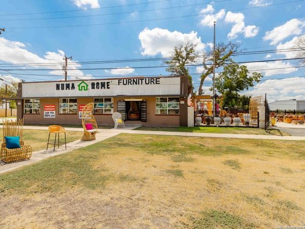 1950 N PanAm Expressway, San Antonio, TX 78208