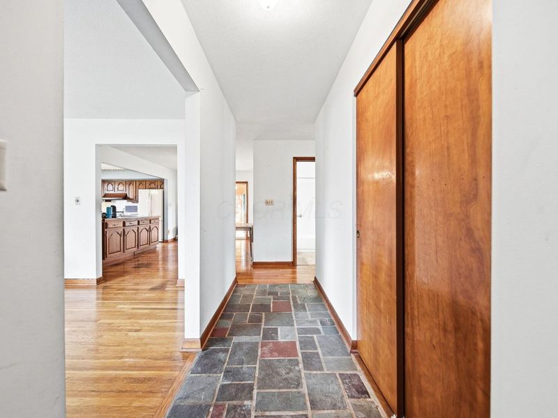 968 Garden Road , Columbus, OH 43224 Photo 10