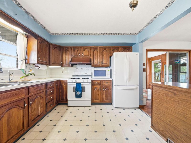 968 Garden Road , Columbus, OH 43224 Photo 16