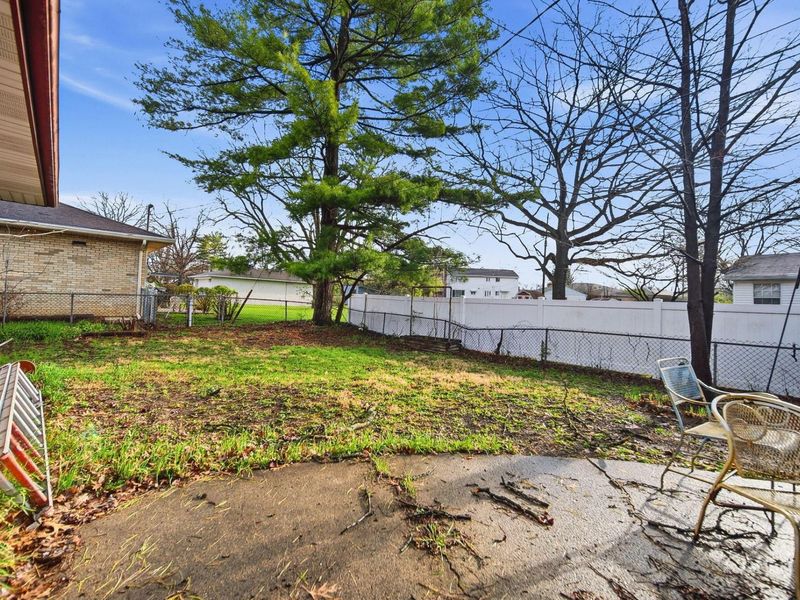 968 Garden Road , Columbus, OH 43224 Photo 35