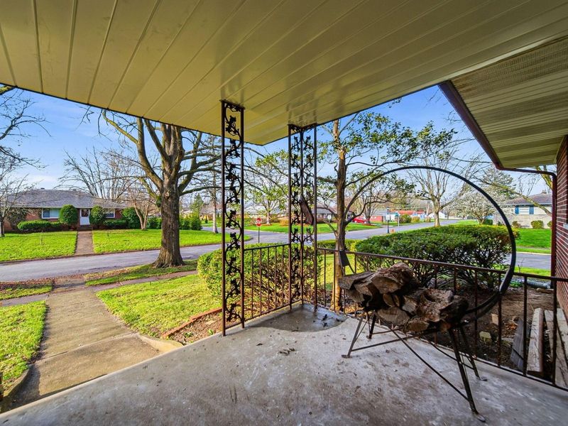 968 Garden Road , Columbus, OH 43224 Photo 4