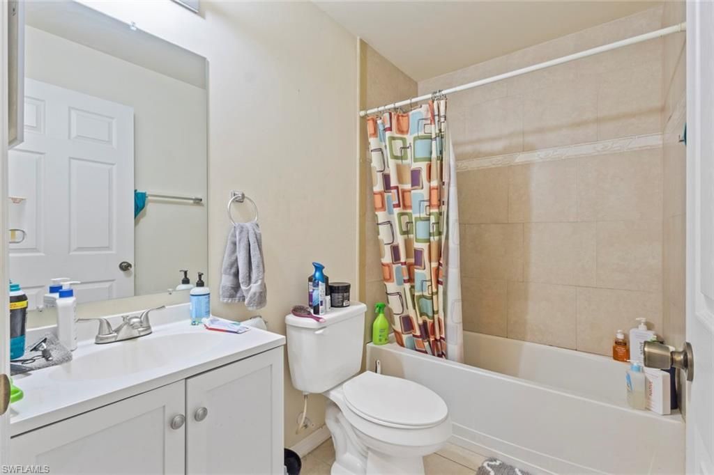 146/148 SE 12th St , Cape Coral, FL 33990 Photo